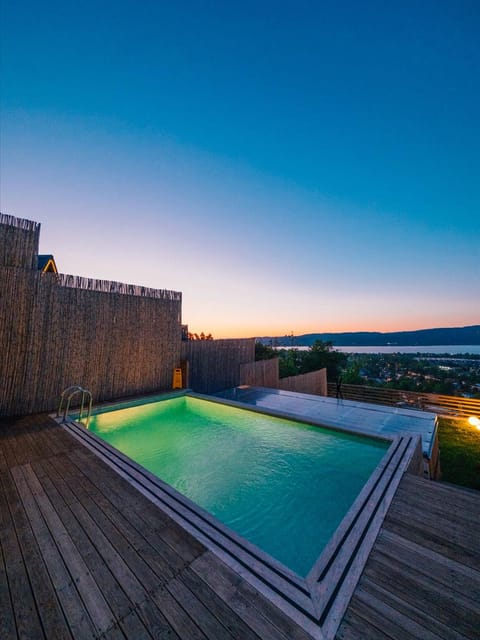 listing card gallery