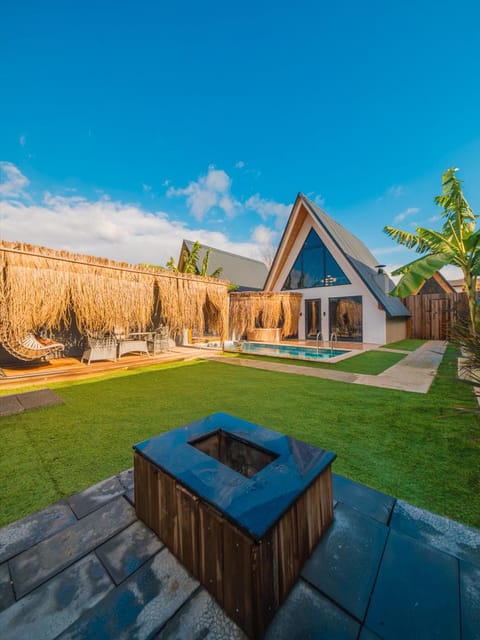 listing card gallery